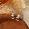 Pendientes elegantes con forma de círculo de diamantes, estilo francés retro, con diseño geométrico de perlas de imitación, ligeros y lujosos, con un toque distintivo.
