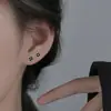 Pendientes de Resina Negra con Forma de Corazón y Trébol de Cuatro Hojas Estilo Coreano y Japonés Tornillo de Cierre Pendientes de Tachuela de Trébol de la Suerte con Forma de Corazón para Mujer