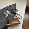 Bolso tote simple de moda y tendencia para el día a día, bolso de axila con diseño de nicho, bolso de hombro grande y elegante para mujer