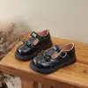 Sapatos de Couro com Laço Estilo Academia para Meninas 2026 Novo Modelo Primavera e Outono Sapatos de Couro para Crianças Maiores, Sapatos Casuais Simples e Versáteis