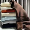 Camiseta Interior de Punto Grueso de Terciopelo de Visón Color Amarillo Crema de Manga Larga con Cuello Medio para Mujer en Otoño e Invierno