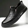 Sapatos Masculinos de Couro, Sapatos Brancos de Negócios de Alto Padrão, Mocassins Casuais da Moda Tendência, Sapatos Masculinos Simples Respiráveis Slip-On