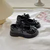 Zapatos de charol para niña con lazo, punta redonda, estilo Mary Jane, de una sola hebilla, nuevos para primavera y otoño, suela gruesa, estilo JK japonés, para combinar con falda, zapatos pequeños de cuero