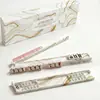 Amazon Mahjong Régua de Empurrar Conjunto de Caixa de Presente de Quatro Suportes de Mahjong Portáteis Antiderrapantes com Régua de Empurrar Suportes de Mahjong Transparentes