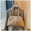 Bolso de Mano Tipo Almohada de Gamuza Mate Transfronterizo 2025 Invierno Nuevo Bolso Simple para Debajo del Brazo Moda para Mujer Bolso de Hombro Versátil