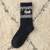 Calcetines de lana gruesa para mujer, estilo Fair Isle cálido de otoño e invierno, con dibujos animados japoneses, de media pantorrilla