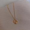Collar de nicho extremadamente simple para mujer, anillo geométrico de lujo ligero, círculo, anillo de la suerte, anillo de acero de titanio, estilo frío, cadena para la clavícula, temperamento