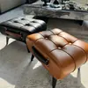 Taburete Pequeño con Cuero Aceitado y Encerado, Taburete Acojinado Suave para Entrada de Casa, Taburete para Cambiar Zapatos, Reposapiés Minimalista de Lujo Ligero para Sala de Estar, Taburete para Cambiar Zapatos