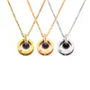 Collar Colgante de Acero Inoxidable Transfronterizo con Proyección de Circonita Microincrustado con Diamantes, Moderno y Versátil, Acero de Titanio de Lujo Ligero y de Gama Alta
