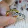 Joyería de flor de margarita con incrustaciones de circonita chapada en oro de 18 quilates, minimalista de nicho, anillo vintage de lujo ligero personalizado estilo Ins para mujer