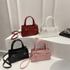 Bolsa Texturizada com Laço para Mulheres 2025 Primavera e Verão Novo Estilo Bolsa Transversal de Ombro Feminina Estilo Estrangeiro Pequena Bolsa Quadrada para o Dia a Dia