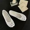 Zapatos planos populares de estilo francés para mujer, nuevo modelo de otoño 2026, tacón grueso, boca poco profunda, zapatos versátiles de punta dividida, zapatos planos poco profundos