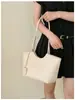 Bolso tote de moda, simple, casual, de nicho, nuevo modelo de verano 2026, bolso de hombro para mujer de gran capacidad para el trabajo