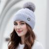 Gorros Cálidos de Otoño e Invierno para Mujer, Suministro Estable en Amazon y Aliexpress, Cara Sonriente Bordada Personalizada, Venta Caliente en Plataformas Transfronterizas