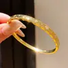 Pulseira com Fecho de Flor em Zircônia Banhada a Ouro 18K Real Pulseira de Luxo Leve com Toque de Alto Padrão Joias de Moda Transfronteiriça Europeia e Americana