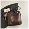 Bolso de Hombro Vintage de Cuero Suave Estilo Academia Gran Capacidad Bolso Cubo Cruzado de Hombro Único Bolso Sencillo para Viajes Diarios de Mujer