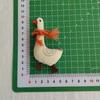 Broche de Peluche de Dibujos Animados Oso Fresa Piña Accesorios Decoración Ropa Infantil diy Accesorios de Pato Mayoreo