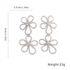 Aretes de Tachuela Colgante Flor Hueca con Diamantes Incrustados Aguja Plateada Borla Moda Simple para el Trabajo Pendientes Ligeros de Lujo Sensación de Alta Gama Accesorios para Orejas Mujer