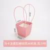 Arreglo floral cesta pequeña caja de flores de mano cesta de flores bolso de mano macaron bolsa de flores frescas bolsa de papel floristería en stock