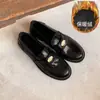 Uva mismo estilo piel de caballo arrugada lavada con agua mocasines de moneda de oro para mujer sin cordones zapatos de una sola pieza tacón bajo zapatos pequeños de cuero británicos