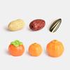 YQT Simulación Semilla de Melón Azufaifa Cacahuete Caqui Naranja Resina Accesorios DIY Comida en Miniatura Juego Adornos de Escritorio de Año Nuevo