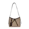 Bolsa de Axila Color Block Retrô para Outono Inicial Feminina 2026 Nova Bolsa Tote de Grande Capacidade Alça Larga de Ombro Bolsa de Ombro Único Transversal