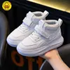 Zapatos de caña alta para niñas 2025 Tenis cálidos de terciopelo para niños Invierno Zapatos para niños de cuero antideslizantes resistentes al desgaste Impermeables y cálidos