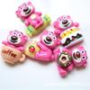 Serie Oso Fresa de Dibujos Animados Accesorios de Resina diy Accesorios para Carcasa de Teléfono Caja de Almacenamiento Pegatinas para Refrigerador Accesorios para el Cabello Venta al por Mayor
