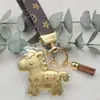 Llavero Colgante de Oro Puro 999 Año Nuevo del Caballo con Corazón, Paz y Alegría, Artículo Promocional para Transmisión en Vivo al por Mayor