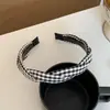 Faixa de Cabelo Retrô Xadrez Multicolorido Estilo Coreano com Nó Torcido para Mulheres Faixa de Tecido Entrelaçado Acessório de Cabelo Versátil para o Dia a Dia