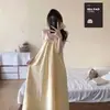 Vestido casual y juvenil de algodón nube con estampado de gato KT y tirantes finos con copas en el pecho para verano, adecuado para usar en casa y para dormir