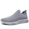 Sapatos Casuais Masculinos, Sapatos Slip-On Respiráveis de Malha, Tênis Esportivos com Design Vazado, Esportivos e Leves