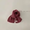 Bufanda Infantil Estilo Otoño e Invierno Color Sólido Etiqueta Pequeña Bufanda de Punto a la Moda Tendencia para Viaje de Bebé Cubrecuellos Cálido Invierno