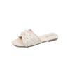 Pantuflas de perlas estilo francés para mujer, ropa de verano 2025, nuevas pantuflas de playa planas de moda estilo Fairy Chanel