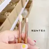 Lobo Amarelo Misturado com Raposa Prateada Creme para Criar um Pincel de Sombra em Pó para Aplicar Cor, Fixar Detalhes, Aprofundar Contornos dos Olhos e Esfumar Glitter Perolado Pincel de Maquiagem