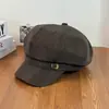 2026 Otoño Temprano Nuevo Estilo Hebilla de Metal Sombrero Octagonal Retro Versátil Hace que la Cara se Vea Más Pequeña Estilo Británico Gorra de Repartidor Boina de Pintor