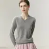 Baicaierong Outono/Inverno 2026 Suéter Feminino de Caxemira Gola V Design Versátil Malha de Lã