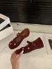 Zapatos Mary Jane de Gamuza con Punta Redonda y Tacón Oculto para Mujer, Nuevos 2025 Temporada Primavera y Otoño, Rojos con Falda, Zapatos de Noche
