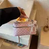 Bolso cuadrado pequeño de lunares de moda transfronterizo para mujer, nuevo diseño de nicho de verano 2026 bolso de mano para hombro bolso cruzado para mujer
