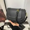 Nova bolsa de sela com alça larga transpassada transfronteiriça, bolsa transversal minimalista para o dia a dia, bolsa de ombro vintage de comércio exterior, atacado e personalização de bolsas femininas