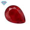 Anillos de diamantes de cristal rubí artificial en forma de gota con piedra desnuda de vidrio rojo perforado en forma de pera de Huagang Gem al por mayor