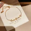 Pulsera de Hebilla Cuadrada de Circonita Galvanizada en Oro Real, Lujo Accesible, Pulsera de Gama Alta, Elegante y de Moda, Joyería de Mano Exquisita y Versátil para Mujeres