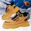 Botas de Cano Alto de Veludo de Inverno para Homens, Sapatos de Trabalho Retrô Britânicos, Sapatos de Algodão Quentes Espessos com Sola Grossa, Botas Curtas para Homens