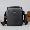 Nova Bolsa Masculina Elegante e Simples de Ombro Único para Viagens de Negócios, Deslocamento Diário, Bolsa Transversal para Uso Casual Diário, Moderna e Transfronteiriça