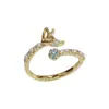 Anillo Abierto de Cola de Pez de Circonita Versátil de Moda Único y Exquisito para Mujeres con un Diseño Simple y Acabado Super Brillante al por Mayor