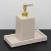 Kit de artículos de tocador de baño europeo para hotel Baño de habitación modelo Adornos de baño Botella de desinfectante de manos Botella de loción Juego de bandeja