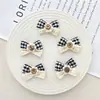 Cuadros Clásicos Blanco y Negro Encaje Botones Lazo Tela DIY Ropa Zapatos y Calcetines Bolsas Accesorios Accesorios para Funda de Teléfono Móvil