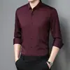 Nova listagem de verão da moda Geração de camisa masculina sem costura cor sólida jovem e de meia-idade camisa de trabalho business