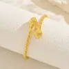 Pulseiras Europeias e Americanas Transfronteiriças para Mulheres, Design Metálico Geométrico Acessível de Luxo 18K, Pulseiras de Alta Qualidade, Pulseiras Versáteis Atacado