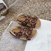 Sandálias Birkenstock infantis estilo coreano verão novo para meninos e meninas antiderrapantes sola macia sapatos de praia bebê sola macia sandálias de dedo aberto